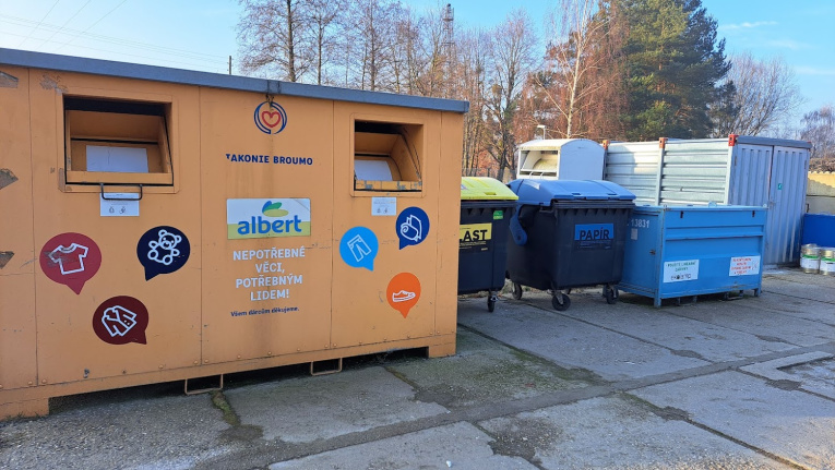 Technické zázemí 2 Technické zázemí 2